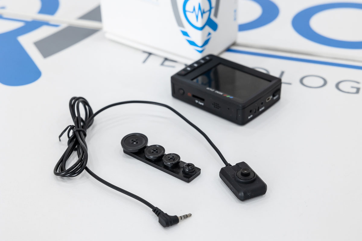 Mini telecamera spia con DVR e monitor esterno ottica a bottone HD CAM.23