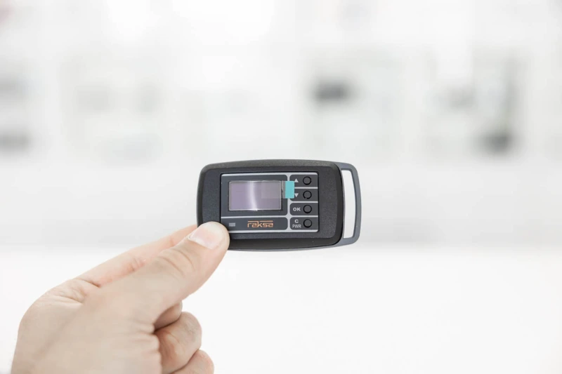 RF RAKSA IDet Selective Ultra-High: Rilevatore Di Segnali Analogici E Digitali Con Display OLED E Allarme Vibrazione Per Frequenze 50-4100 Hz - 3
