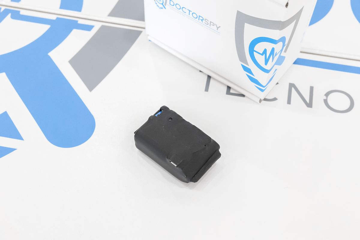 Registratore ambientale 8 GB con attivazione vocale e lunga autonomia in stand-by REC.V.10