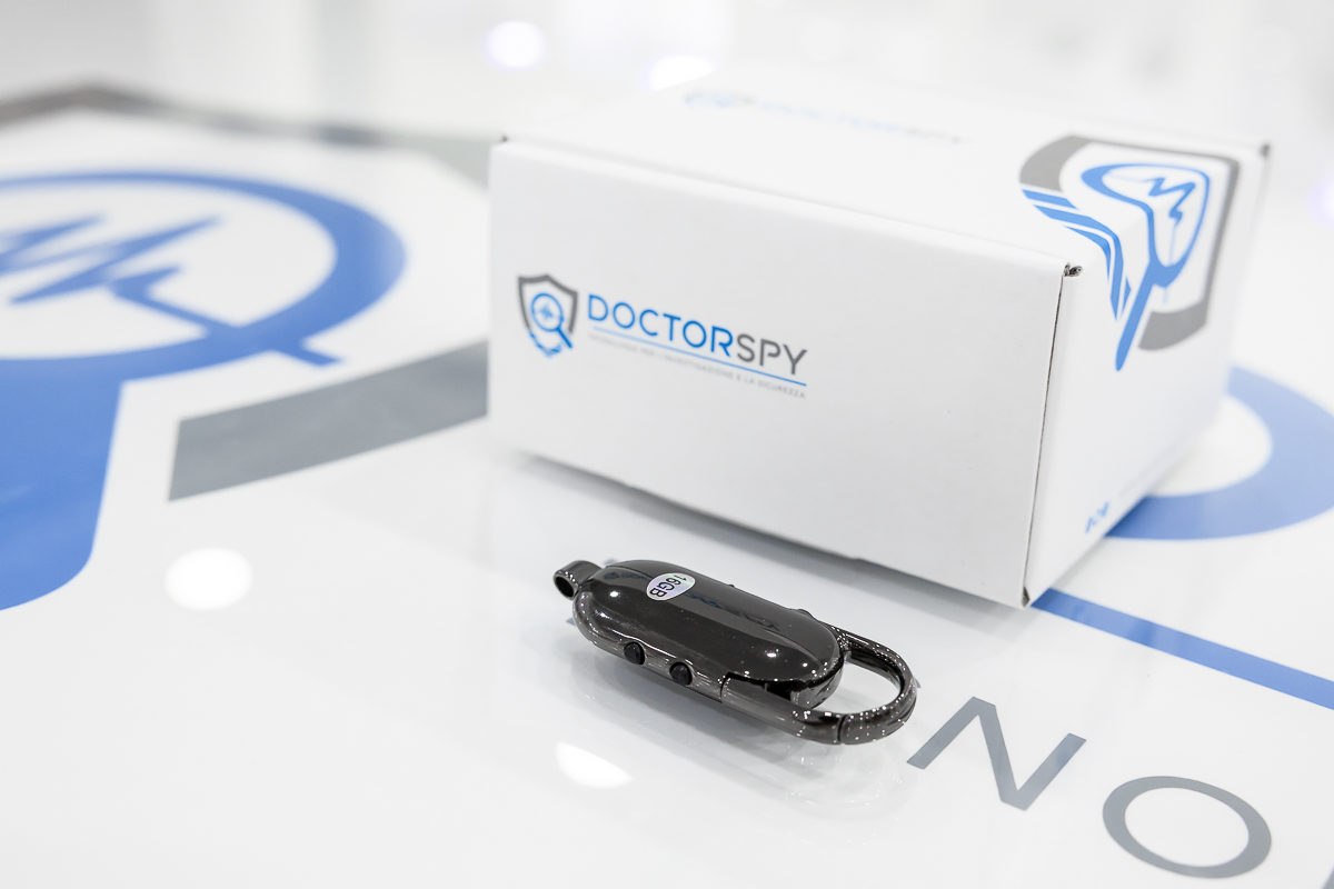 Micro registratore ad attivazione vocale VOX occultato in portachiavi lunga autonomia REC.V.19