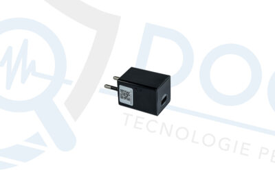 Microcamera wifi P2P full HD in alcimentatore 5V USB con motion detection CAM.W.37