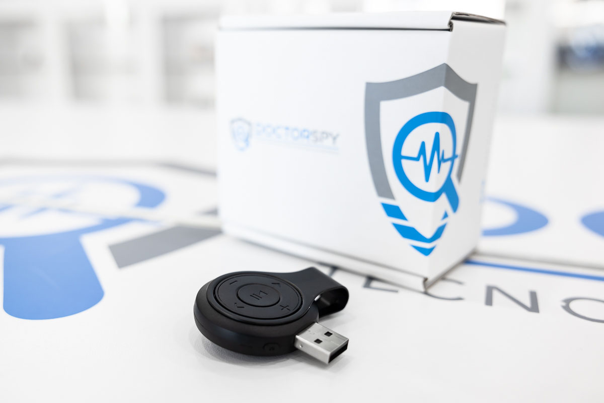 Microregistratore spia occultato in lettore MP3 con attivazione vocale (VOX) e memoria da 8 GB REC.V.17