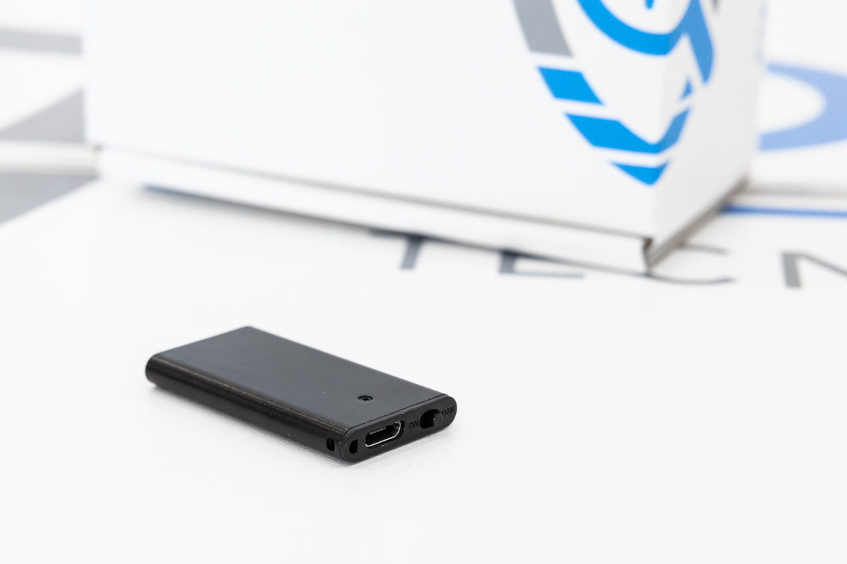 Mini registratore spia 16 GB ad attivazione vocale scocca ultra sottile lunga durata della batteria REC.V.21