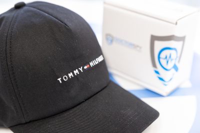 Microcamera Wifi P2P Occultata in Cappellino con Motion Detection