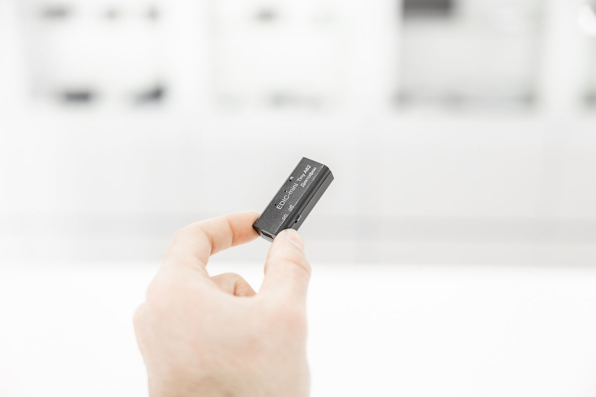 Registratore ambientale spia digitale 300 ore con attivazione vocale REC.V.04