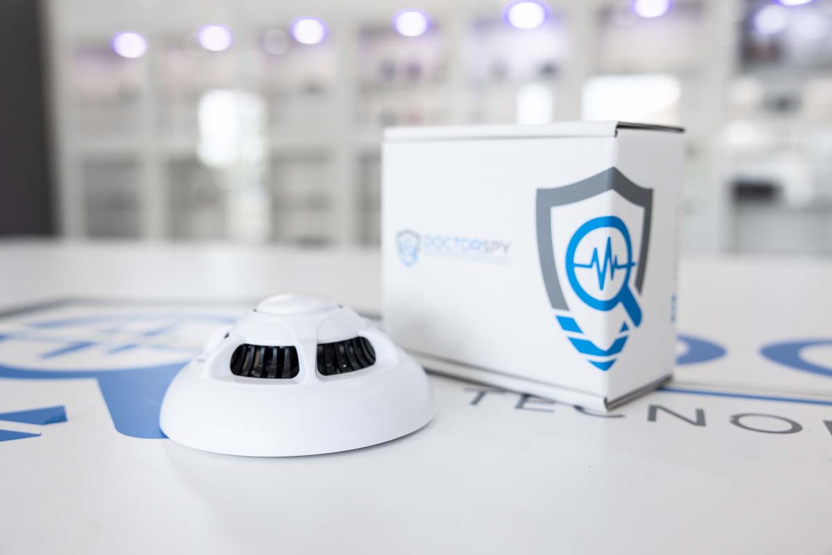 Telecamera spia wifi in alta definizione 140° in sensore di fumo CAM.W.02