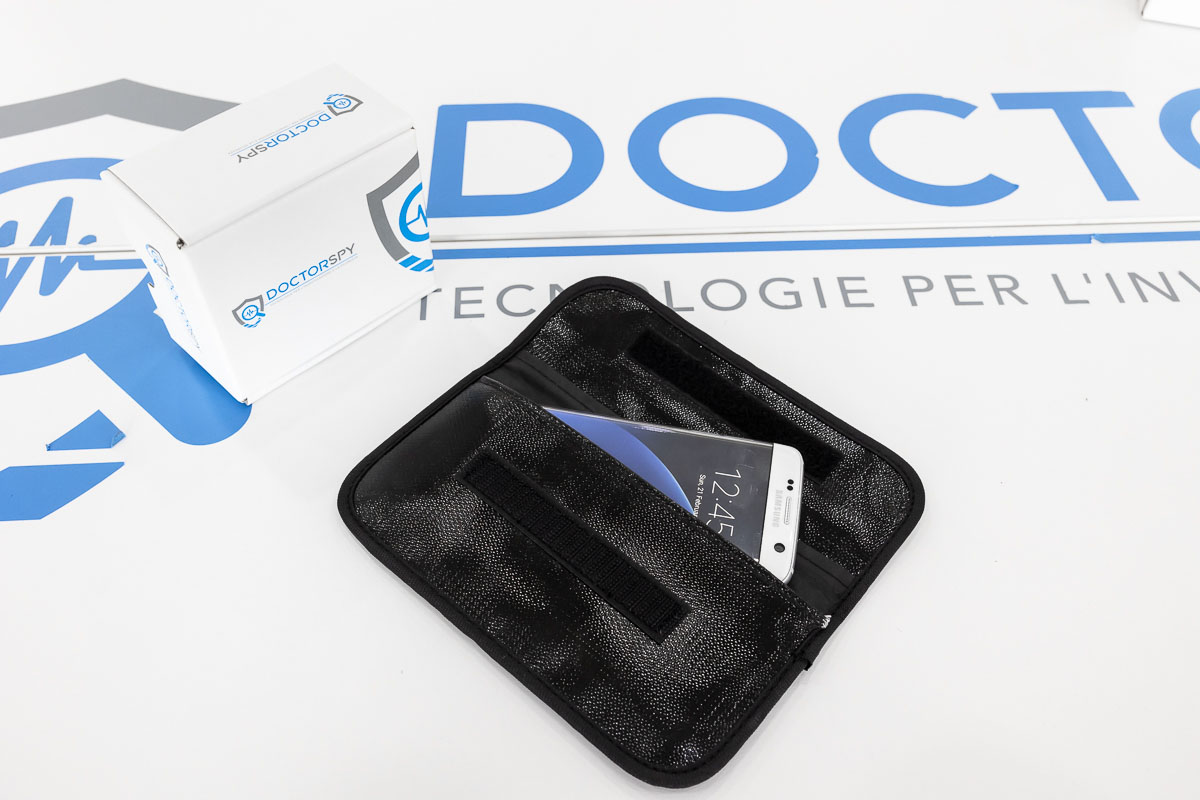 Custodia anti intercettazione contro spy phone in ecopelle nero lucido CAI.01