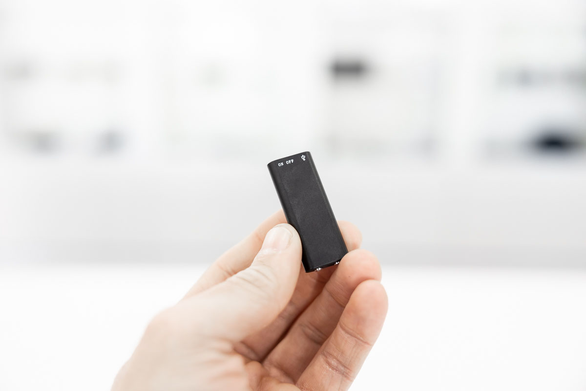 Micro registratore 8 GB 13 ore di autonomia REC.01