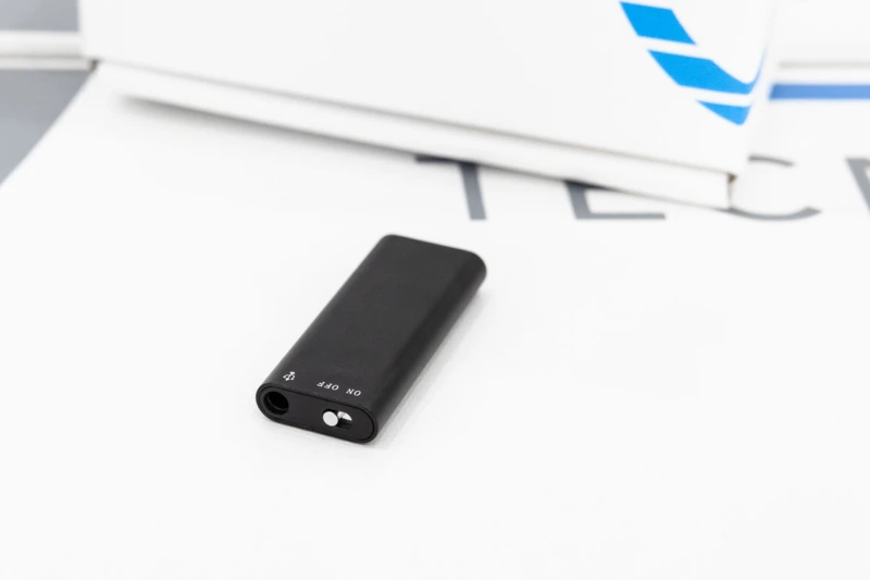 Registratore Vocale Mini Più Piccolo Al Mondo - 8 GB, 90 Ore Registrazione, Ricarica USB, Portatile