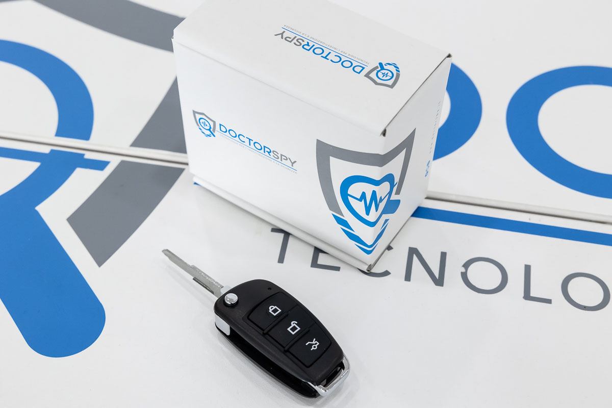 Microtelecamera con registratore integrato full HD in 32 GB in chiave auto CAM.25