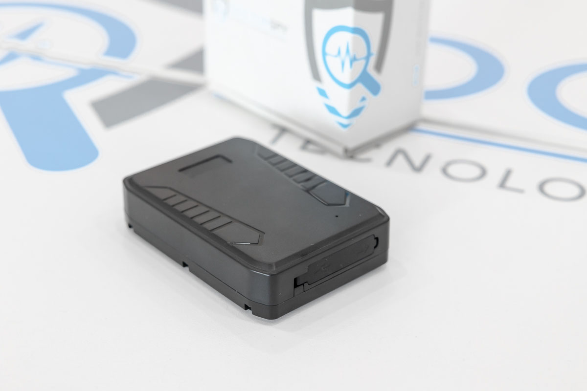 Tracker GPS per auto con calamita LOC.18