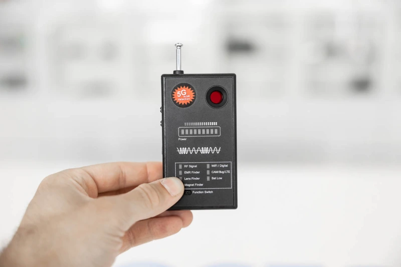 Rilevatore Microspie 5-in-1 Portatile S119 Slim - Trova Telecamere, Microfoni, GPS Tracker, 8 Livelli Sensibilità, 25h Autonomia