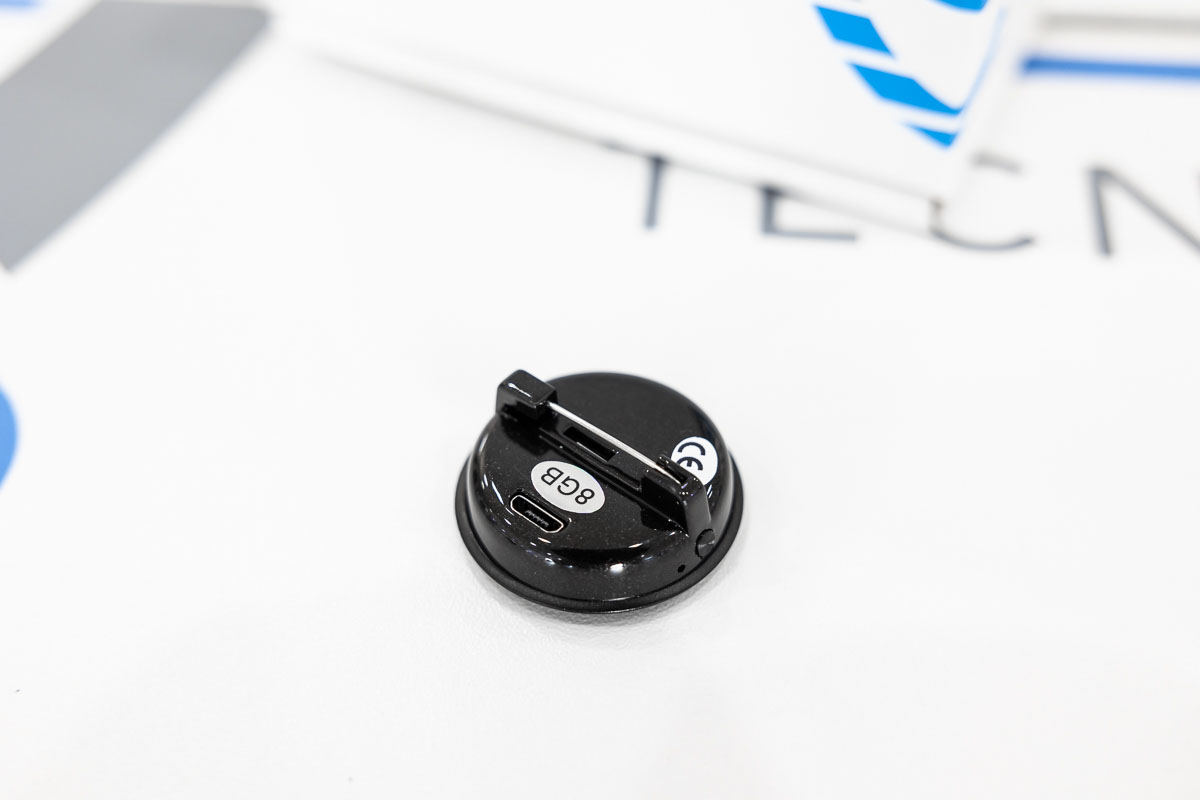 Registratore vocale spia in spilla da indossare 8 GB di memoria con VOX REC.V.29