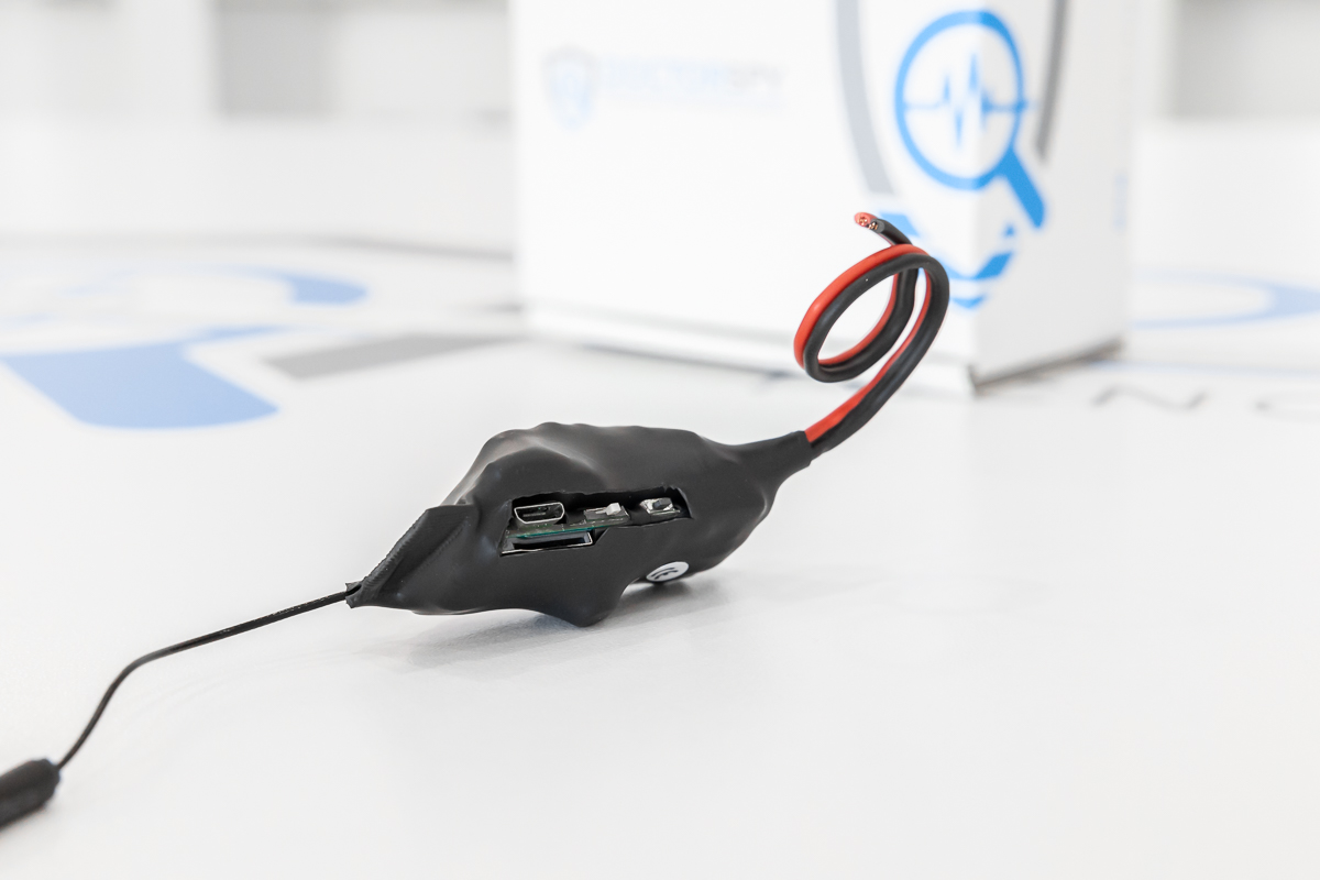Cimice ambientale wifi p2p con alimentazione 220 v MIC.W.02