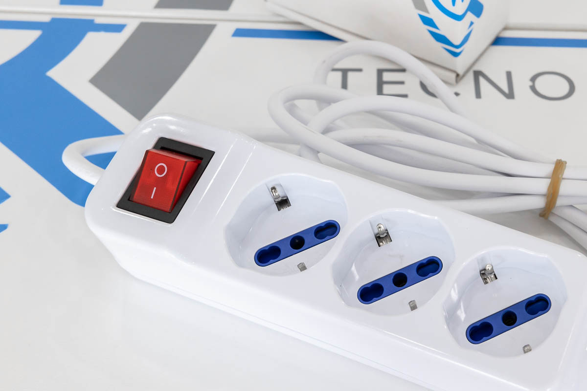 Microspia audio GSM professionale VOX in multi presa elettrica MIC.G.07