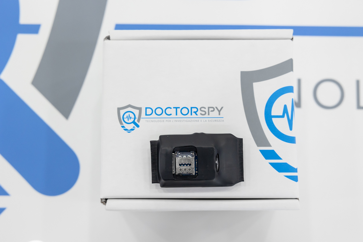 Microspia GSM con durata 3 ore in trasmissione e 3 giorni in stand-by MIC.G.05