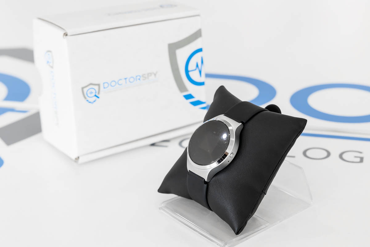 Registratore ad attivazione vocale 16 GB nascosto in orologio digitale REC.V.33