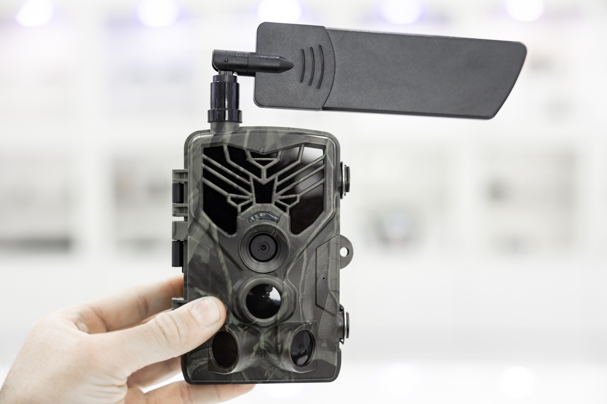 Fototrappola con SIM wifi 4G con infrarossi e app per live streaming CAM.TRA.05