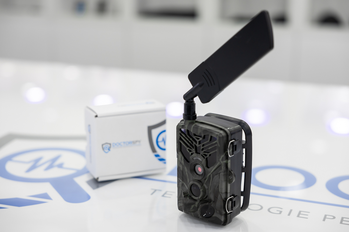 Fototrappola con SIM wifi 4G con infrarossi e app per live streaming CAM.TRA.05