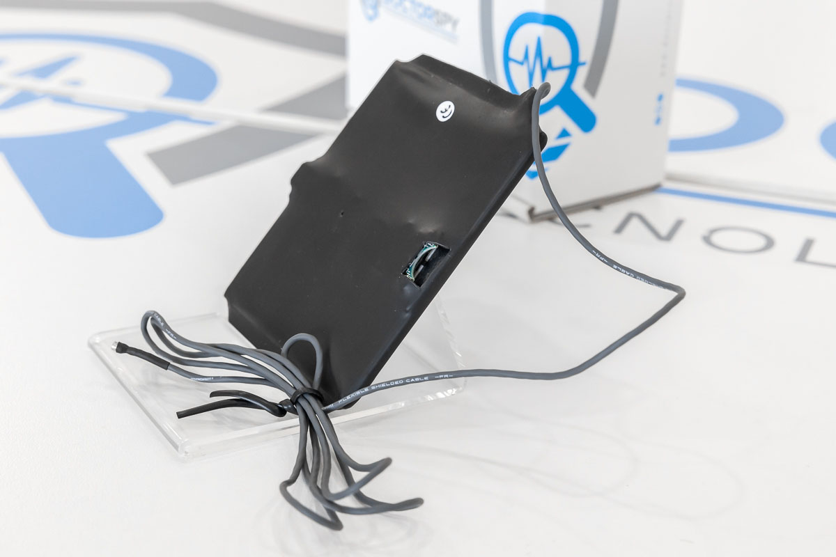 Microregistratore ultrapiatto con microfono Knowles 135 ore di autonomia REC.V.40