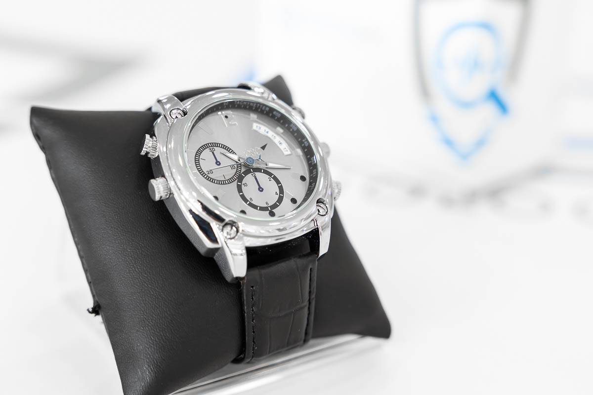 Telecamera Full HD in Orologio da Polso Quadrante Grigio e Cinturino in Pelle - immagine 4