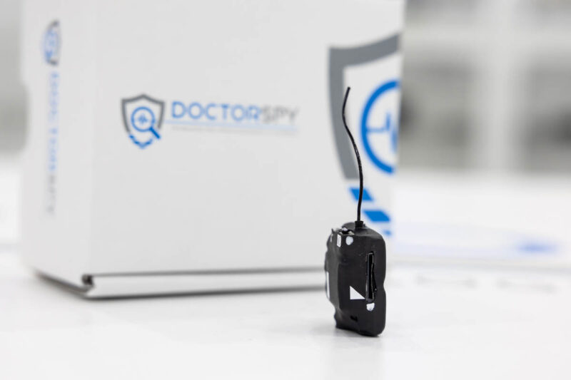Microspia GSM con microfono ad alta sensibilità, efficace fino a 11 metri, autonomia di 2 giorni in stand-by MIC.G.12