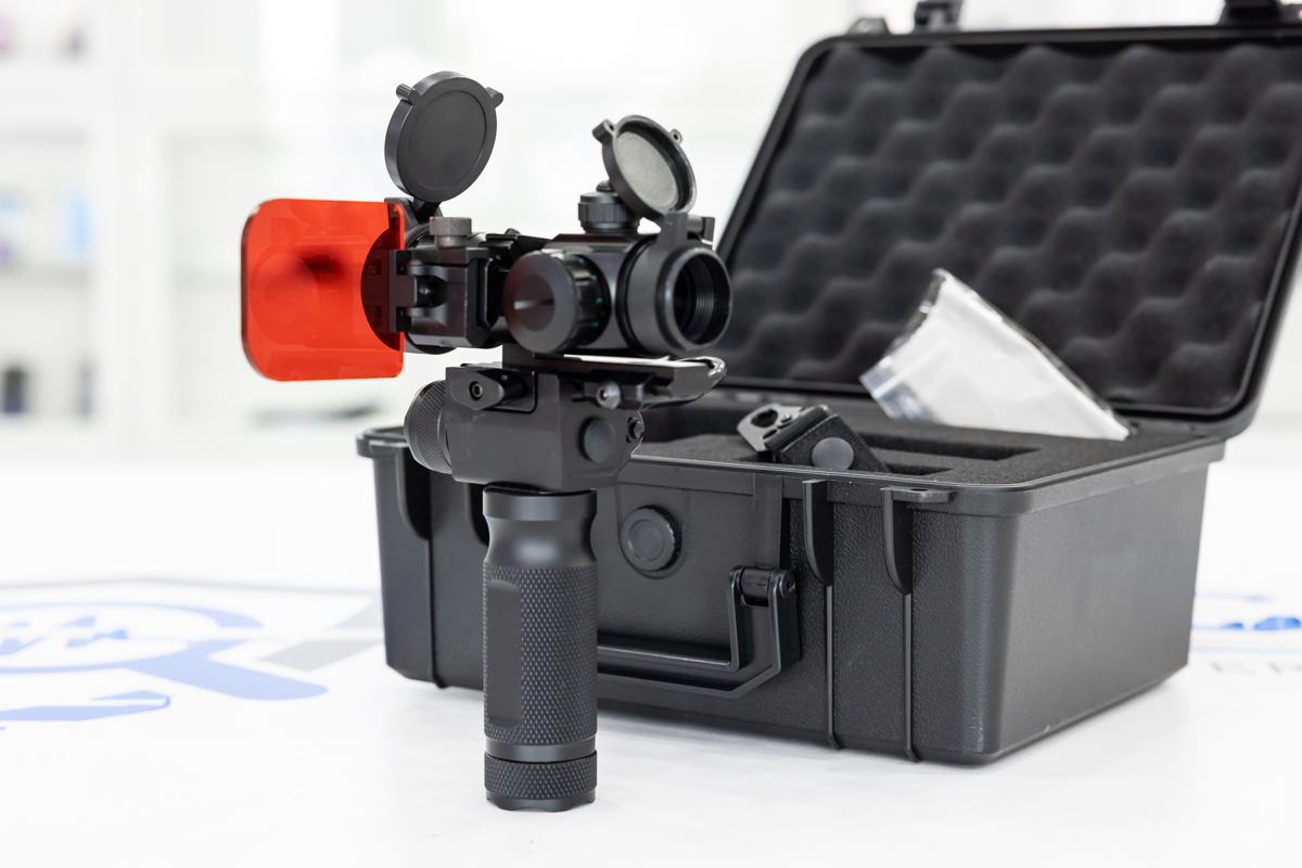 Rilevatore di telecamere nascoste professionale con mirino laser e valigia militare RIL.14