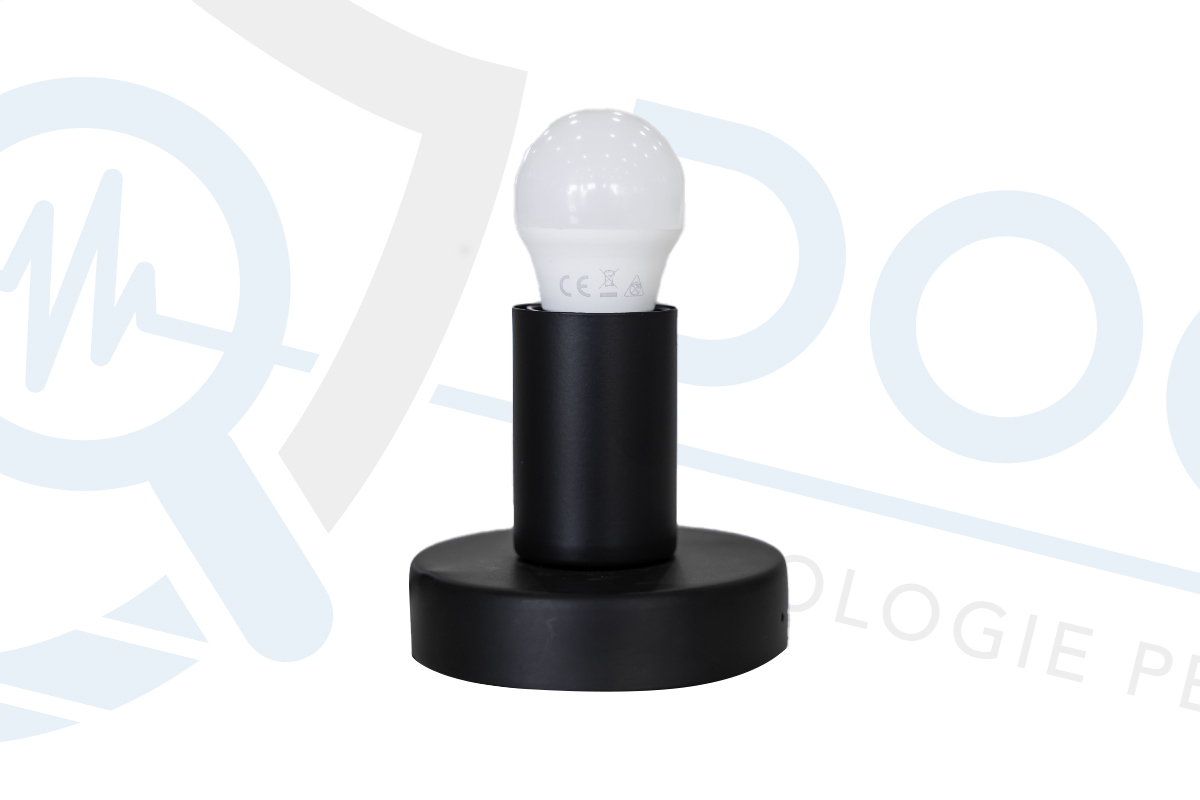 Microcamera full HD con DVR occultata in lampada da tavolo con lampadina a vista CAM.18