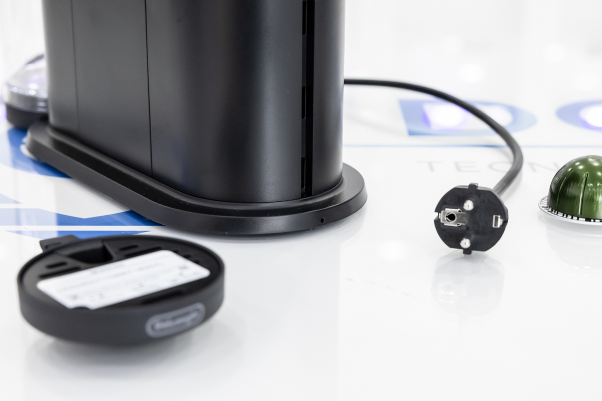 Microcamera wifi p2p audio video full HD occultata in macchina del caffé Nespresso Krups Vertuo DES.03