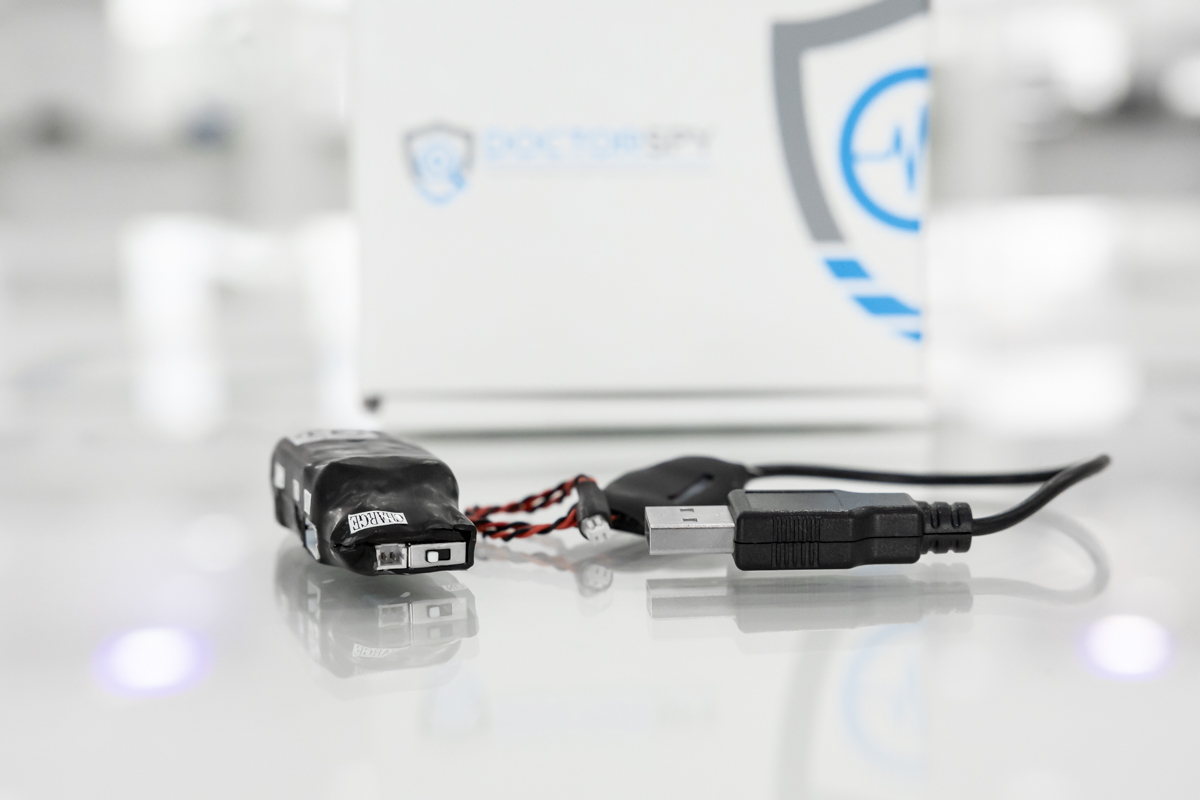 Registratore audio con modalità VOX e continuato con doppio microfono Knowles, batteria ricaricabile con 60 ore di durata in continuato e 45 giorni in stand-by REC.V.16