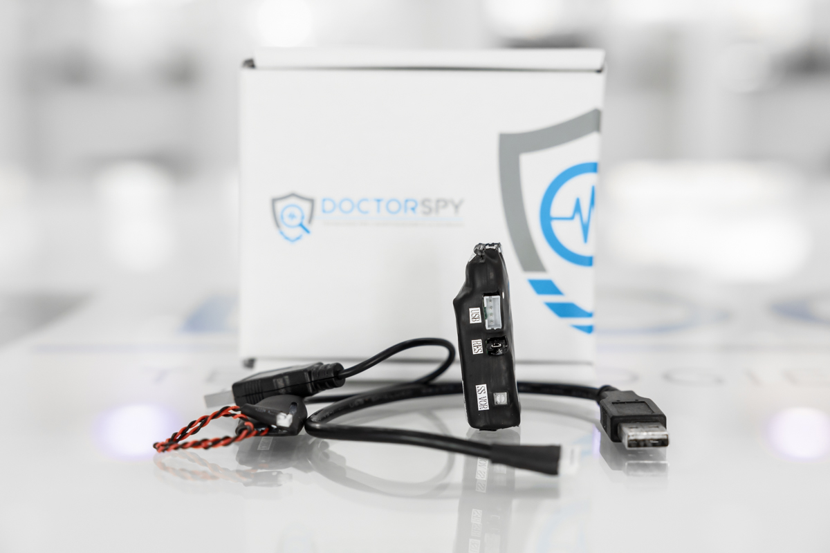 Registratore audio con modalità VOX e continuato con doppio microfono Knowles, batteria ricaricabile con 60 ore di durata in continuato e 45 giorni in stand-by REC.V.16