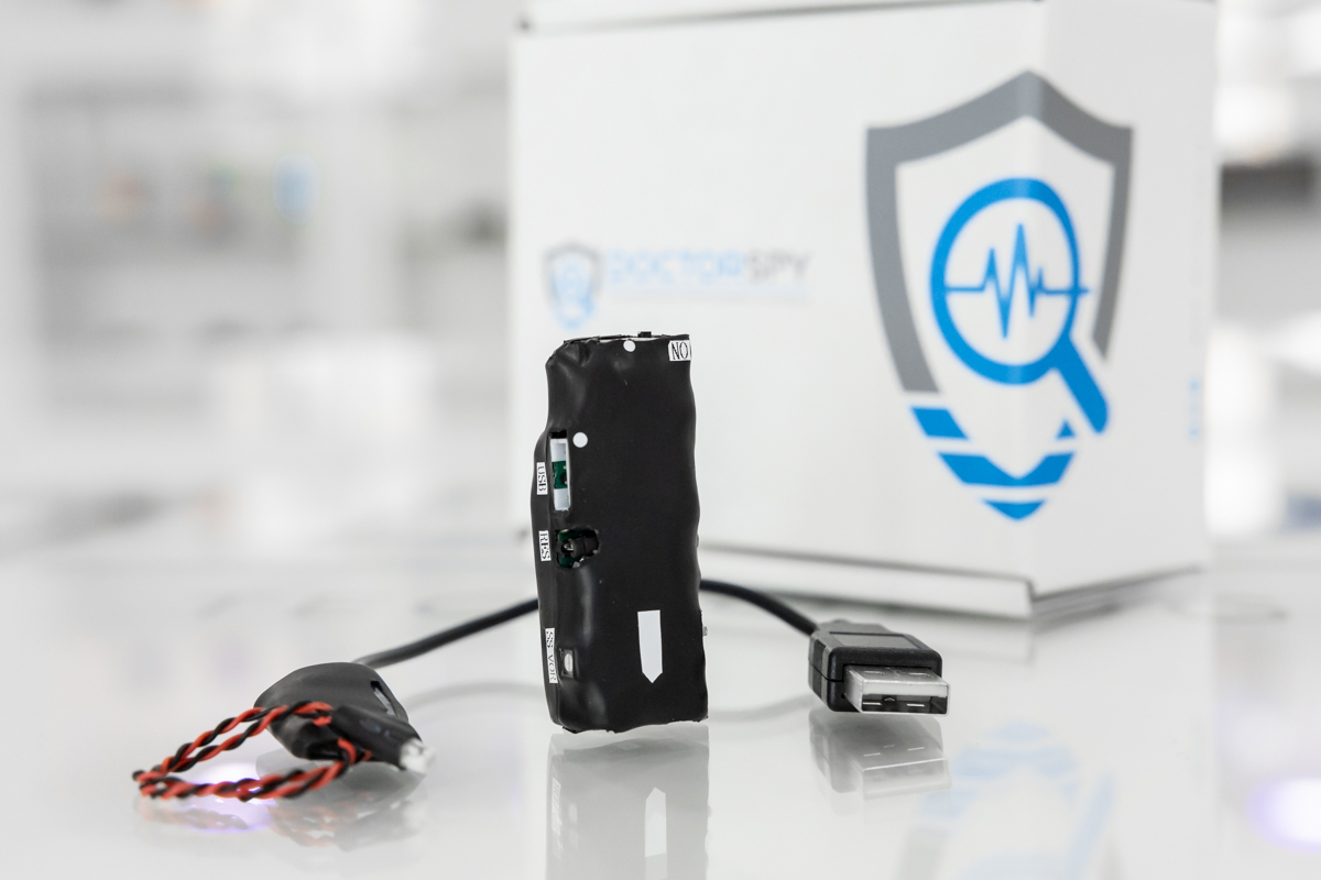 Registratore audio con modalità VOX e continuato con doppio microfono Knowles, batteria ricaricabile con 60 ore di durata in continuato e 45 giorni in stand-by REC.V.16