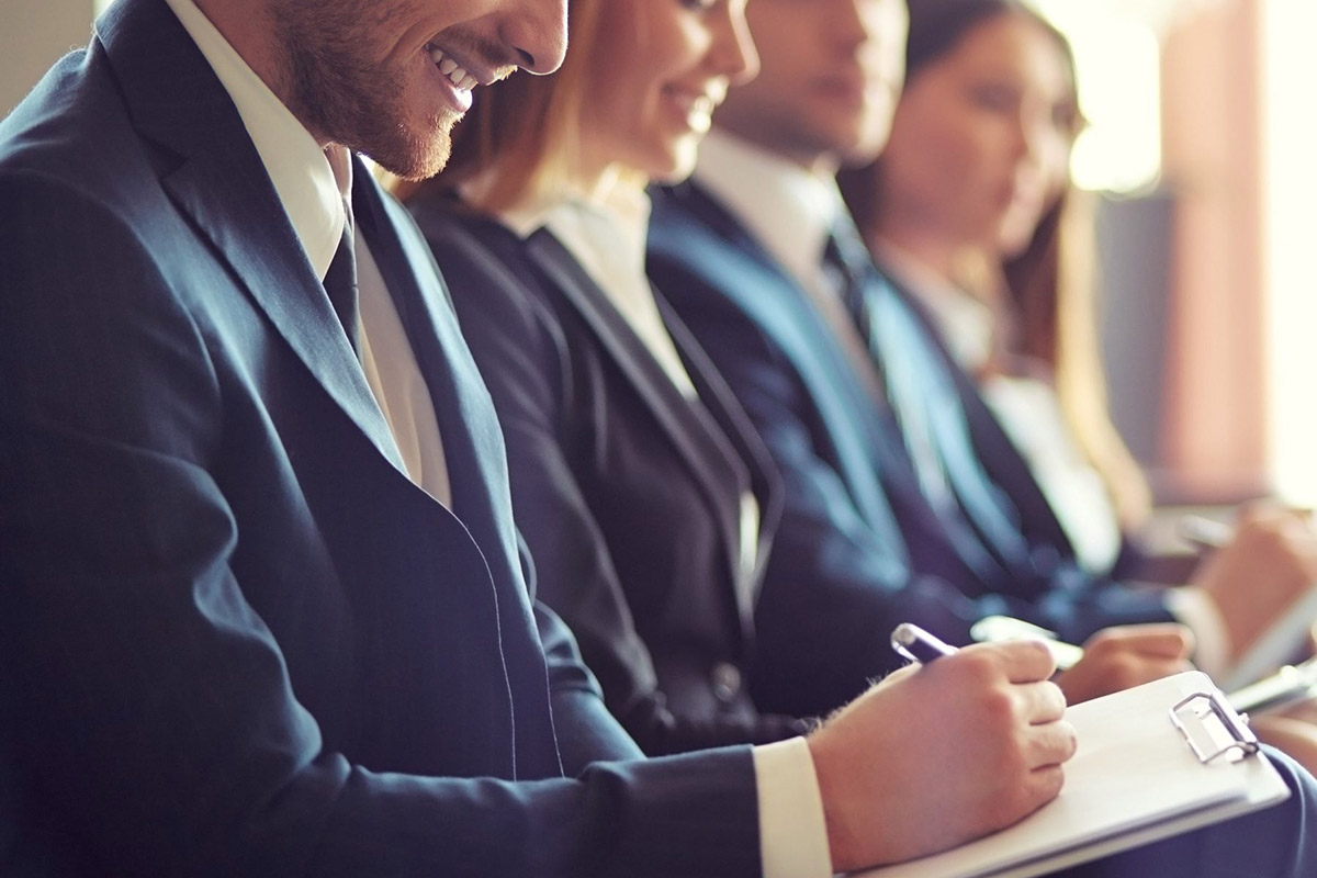 Alcuni partecipanti a un corso di formazione per investigatori privati