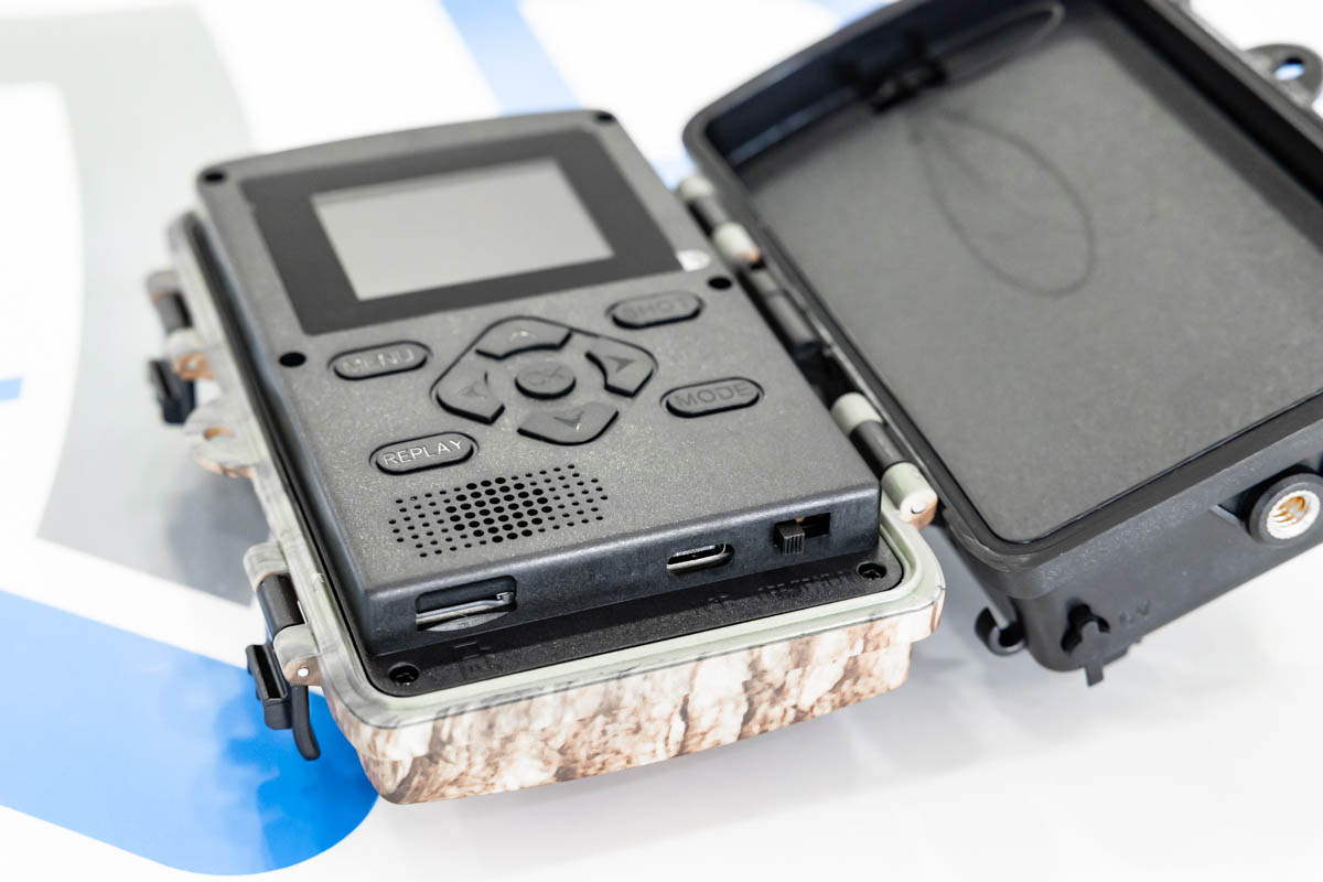 Fototrappola 8K 60 MP di risoluzione con angolo visuale di 120°, dvr integrato e infrarossi CAM.TRA.07