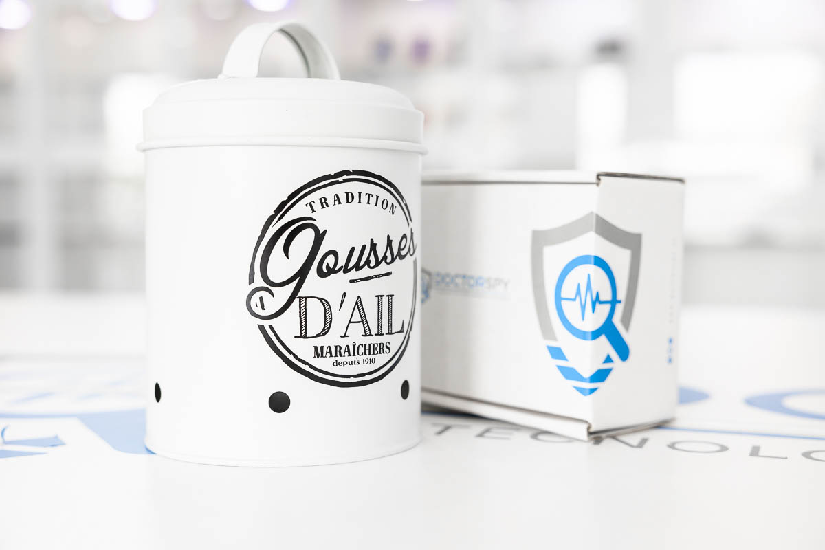 Microcamera full HD con DVR occultata in un barattolo metallico per biscotti DES.24