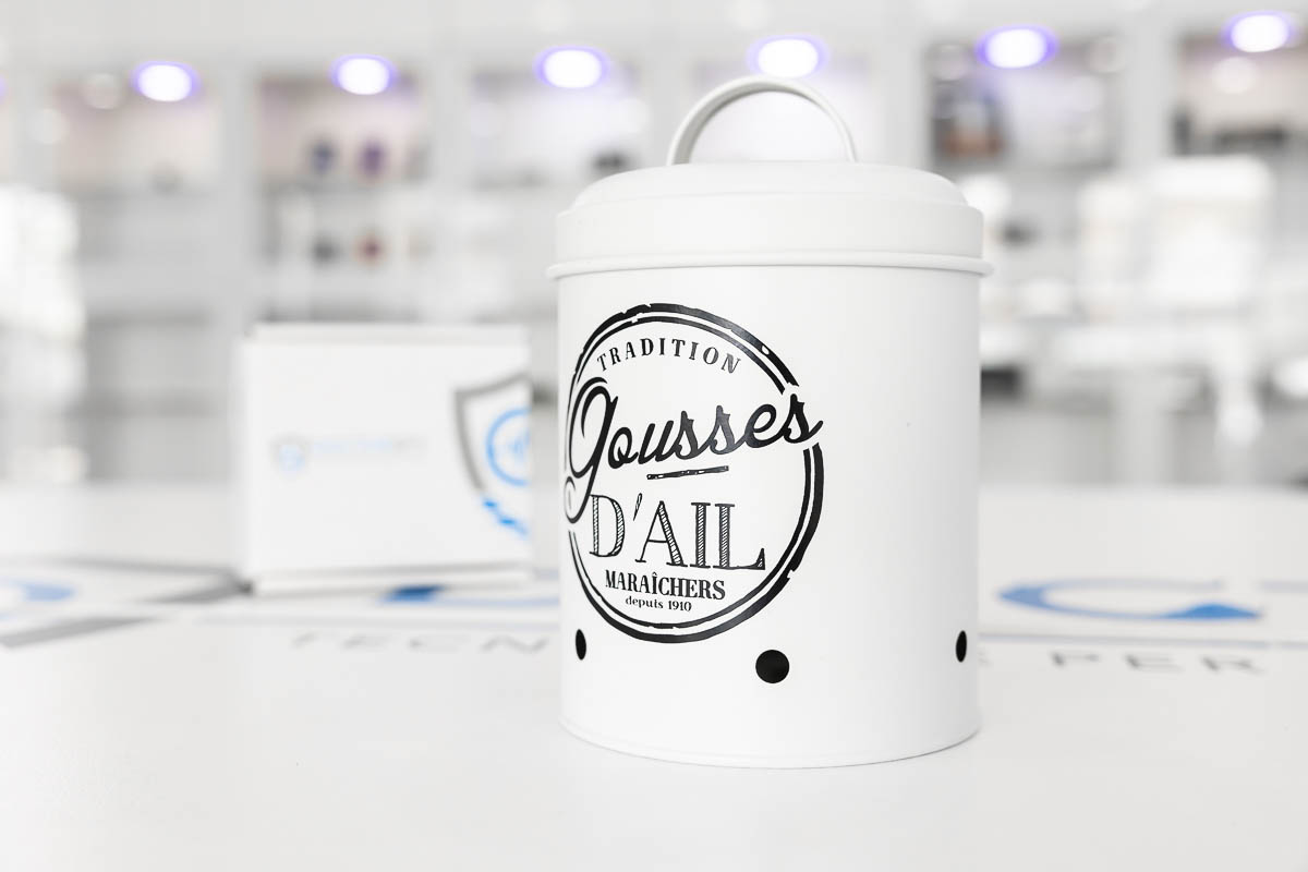 Microcamera full HD con DVR occultata in un barattolo metallico per biscotti DES.24