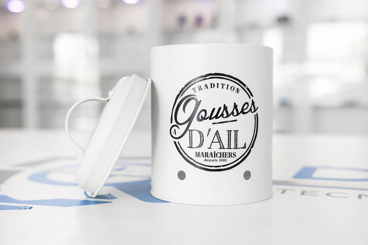 Microcamera full HD con DVR occultata in un barattolo metallico per biscotti DES.24