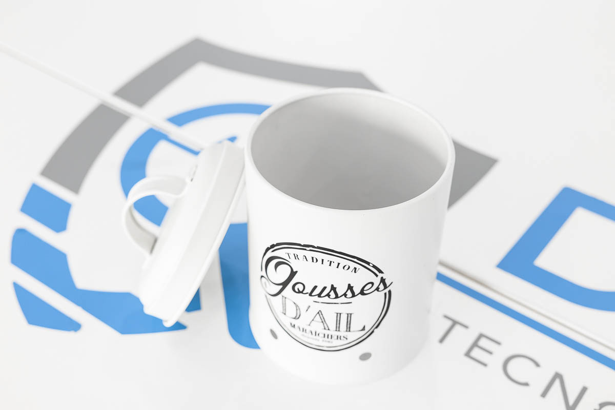 Microcamera full HD con DVR occultata in un barattolo metallico per biscotti DES.24