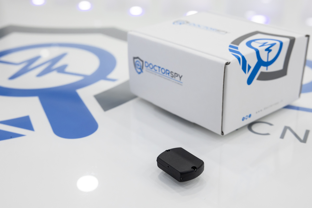 Micro registratore digitale VOX con autonomia fino a 400 ore in stand-by, sistema di criptazione con password e software per PC REC.V.02