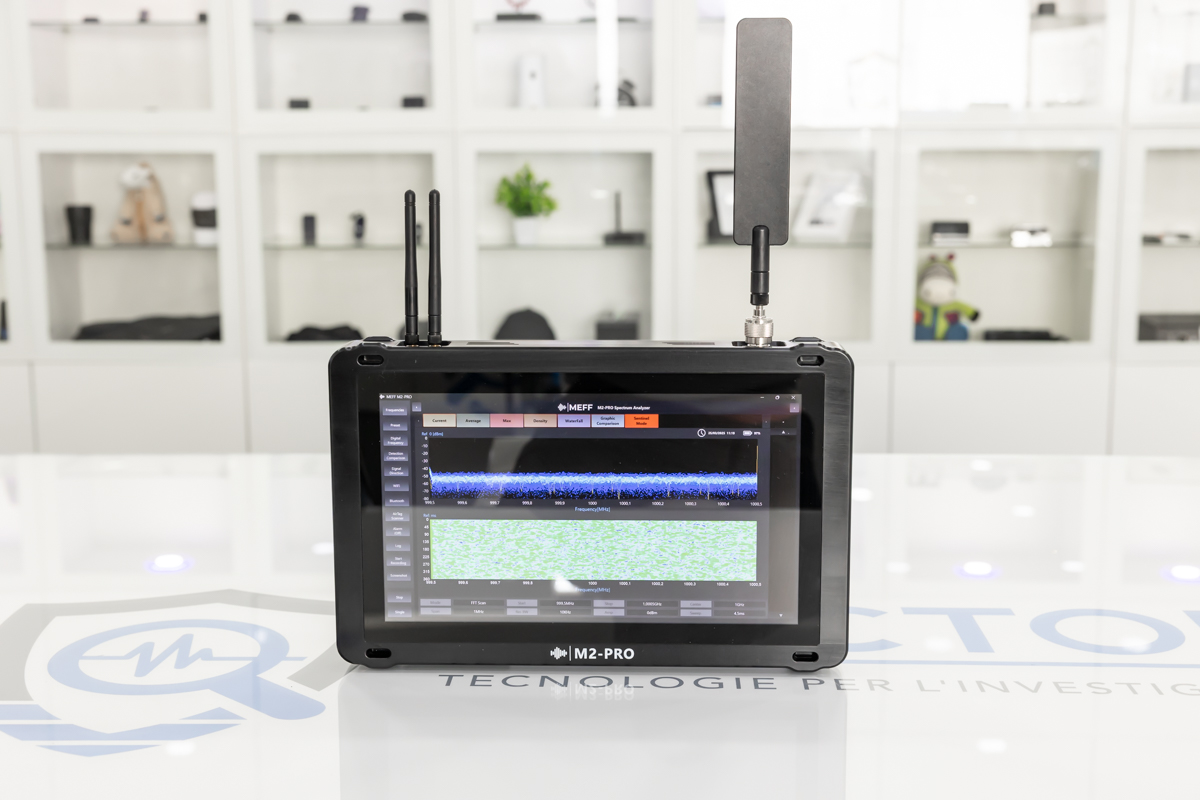 MEFF M2 PRO Analizzatore di spettro portatile e professionale per TSCM, progettato per il rilevamento di segnali RF, Wi-Fi, Bluetooth e cablati fino a 24 GHz RIL.45