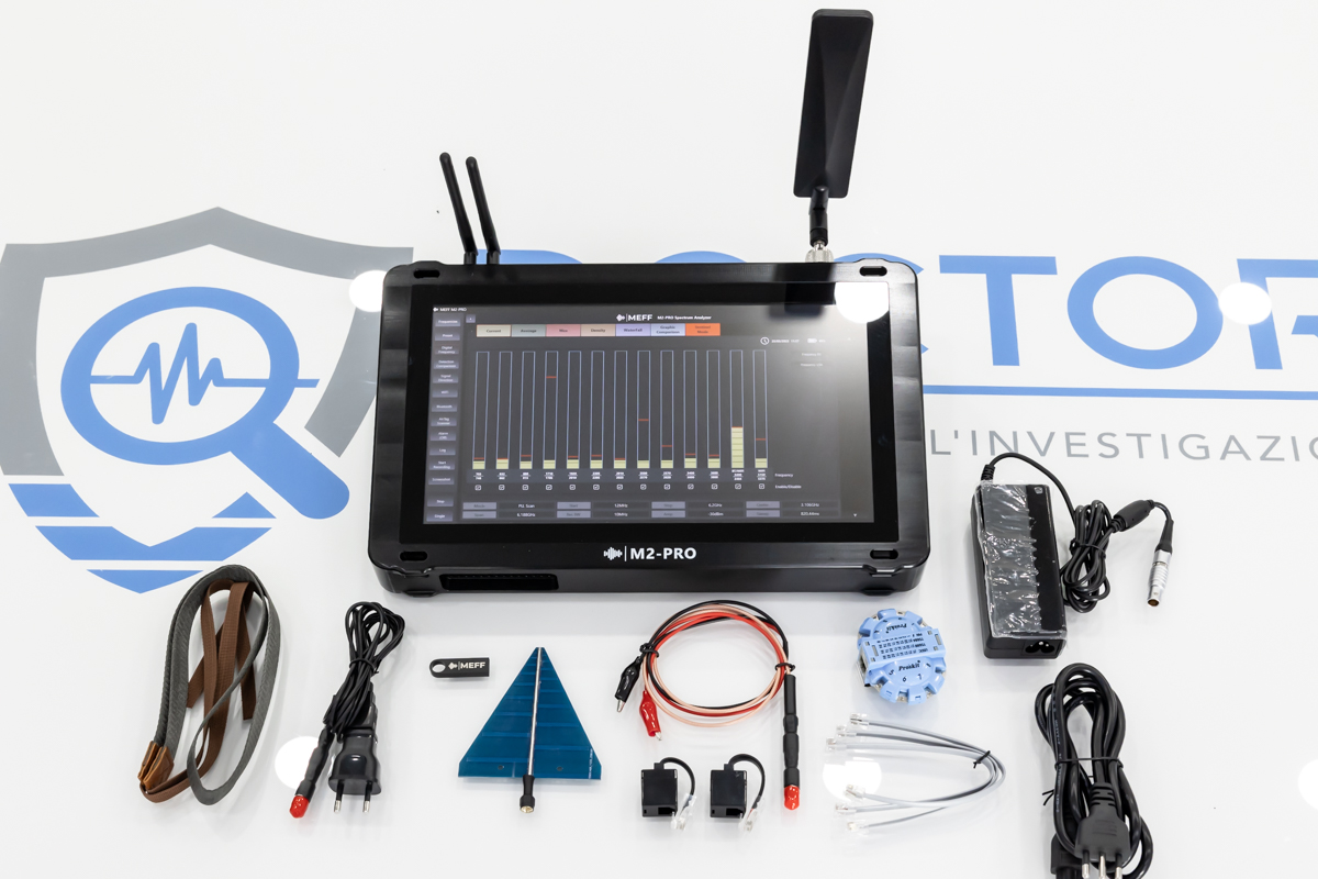 MEFF M2 PRO Analizzatore di spettro portatile e professionale per TSCM, progettato per il rilevamento di segnali RF, Wi-Fi, Bluetooth e cablati fino a 24 GHz RIL.45