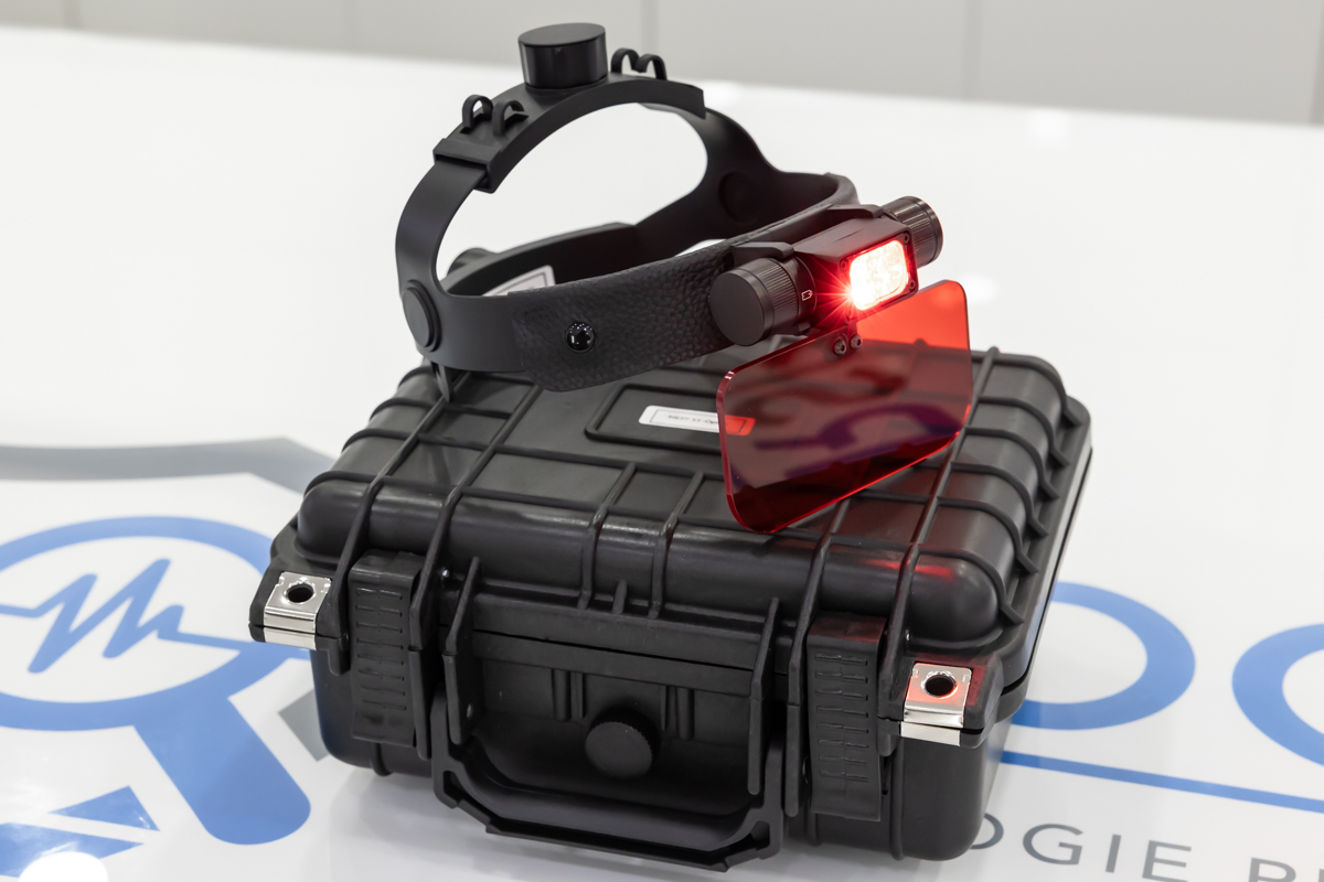 S1-Optik MEFF rilevatore professionale di microcamere accese, spente e non alimentate, dotato di LED rosso direzionale e visiera ottica