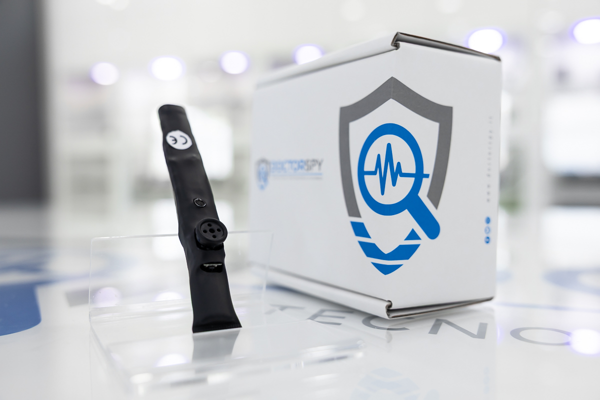 Micro telecamera spia wifi con ottica a bottone ottimizzata per lettura testi CAM.W.09