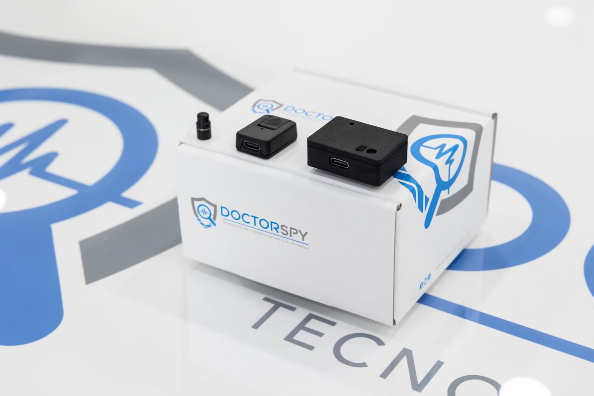 Microauricolare nano Bluetooth 5.0 con sistema di crittografia e microfono wireless di alta qualità AURIC.10