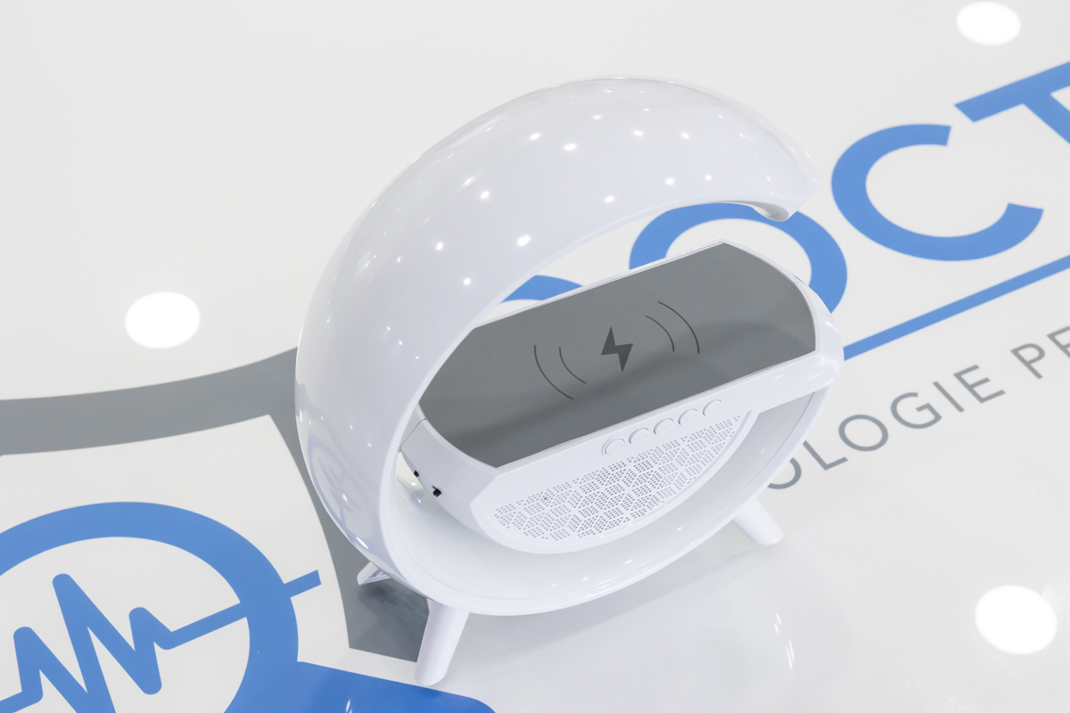 Microcamera Wifi Full HD in Lampada da Tavolo Caricatore - immagine 3