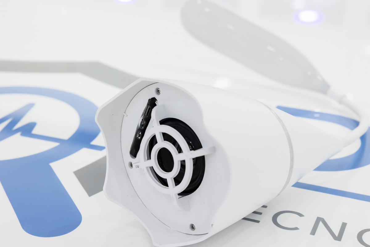 Microcamera wifi full HD occultata in lampada con altoparlante CAM.W.18