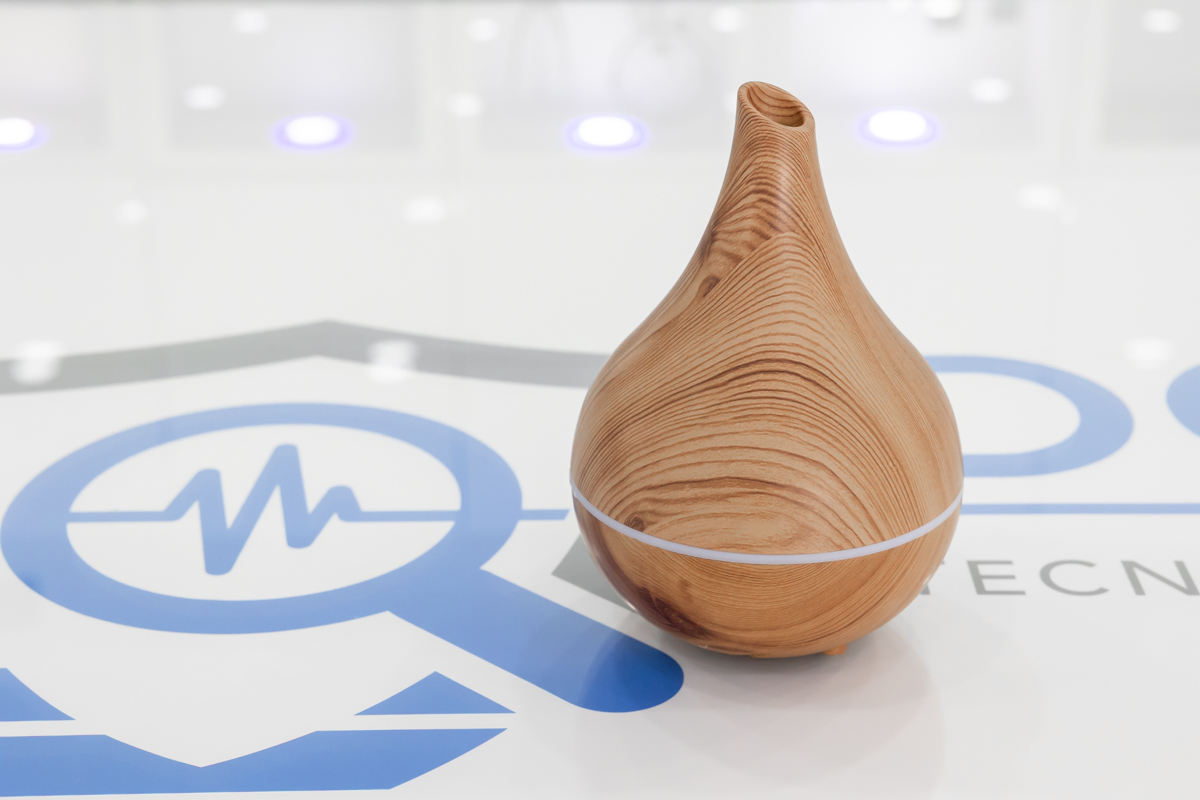 Mini spy camera wifi in alta definizione occultata in profumatore di legno CAM.W.24