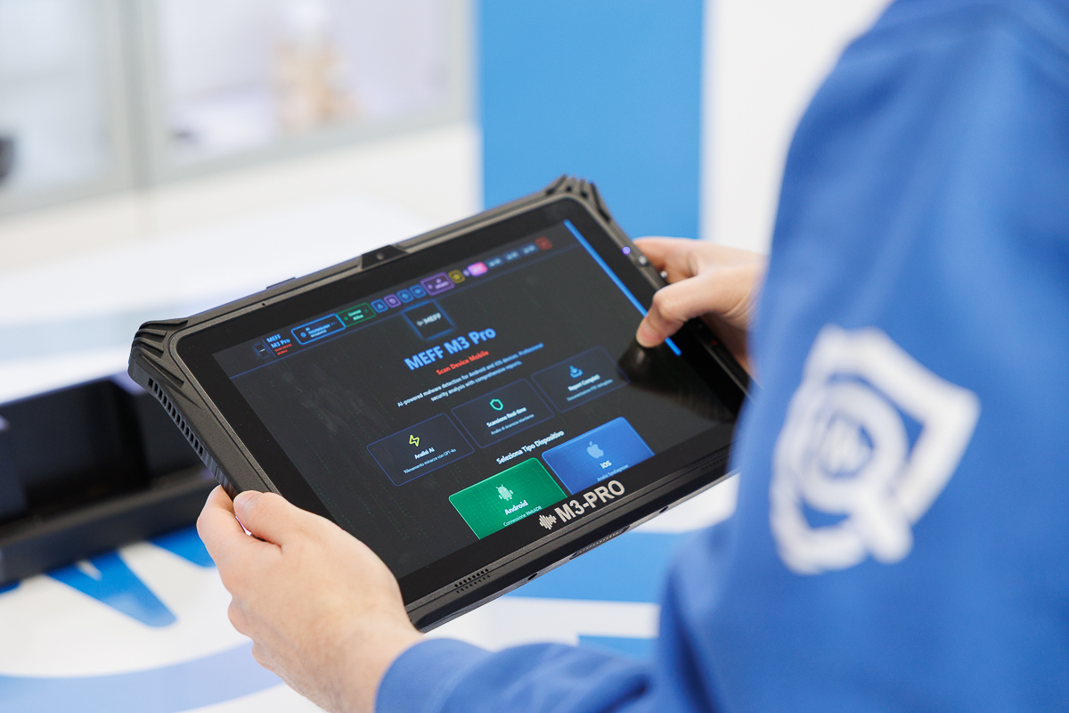 MEFF M3-PRO Rilevatore Trojan, Spyware e Malware per Smartphone iPhone/Android