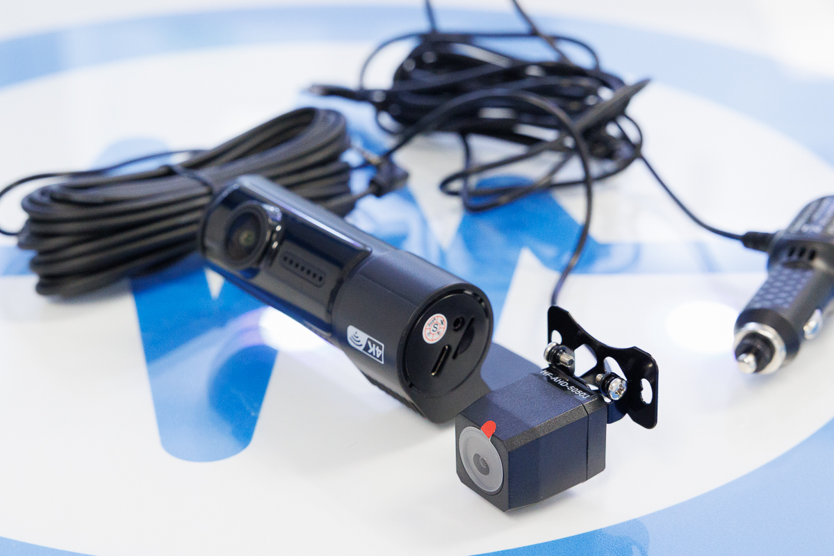 Dash Cam 4K WiFi Senza Schermo con Telecamera Posteriore Filare DASH.02