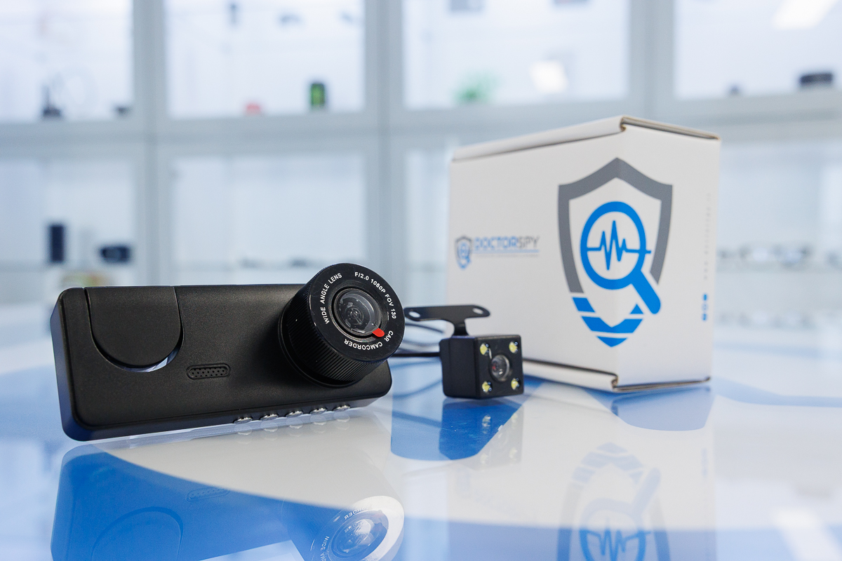 Dash Cam Super HD con Schermo, Doppia Telecamera e Retro Camera Filare DASH.04